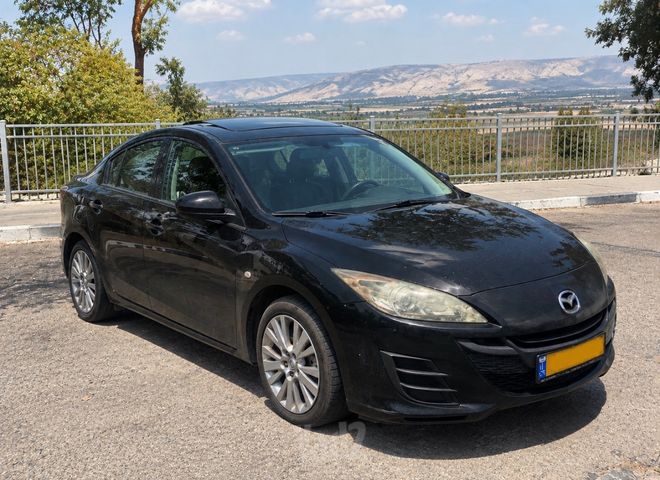 מודעת רכב מאזדה 3