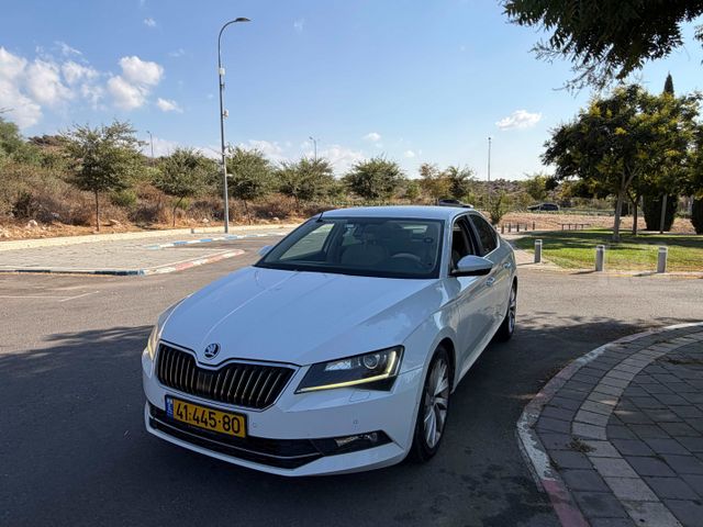 מודעת רכב סקודה סופרב