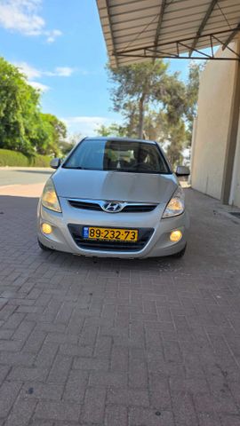 מודעת רכב יונדאי i20