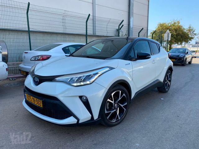 מודעת רכב טויוטה C-HR