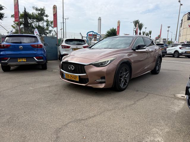 מודעת רכב אינפיניטי Q30