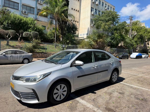 מודעת רכב טויוטה קורולה