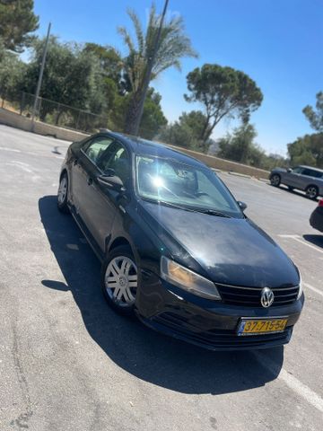 מודעת רכב פולקסווגן ג'טה
