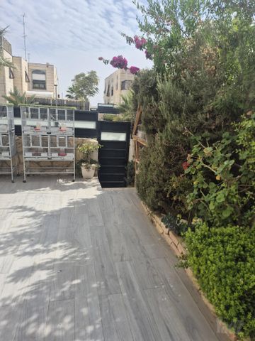 הנחלים 164