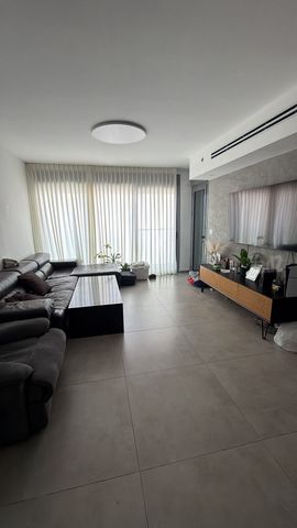אילת 68