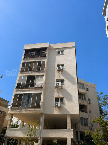שכונת חשמונאים, מרכז העיר א