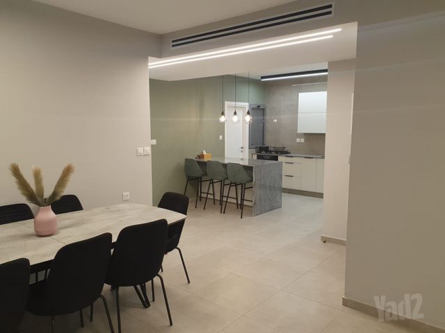 דירה, דובב מישרים / רמת בית שמש ד-1, בית שמש