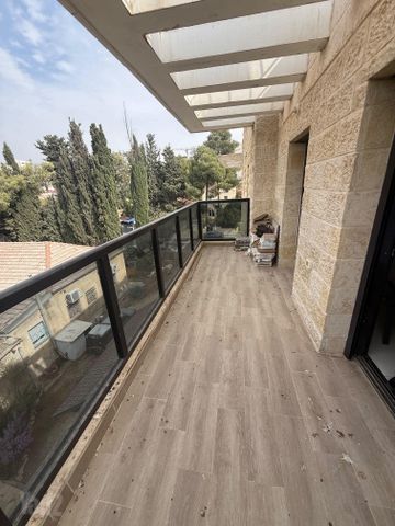 דירה למכירה בירושלים (תיווך) — 5