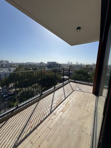 דירה למכירה בתל אביב יפו (תיווך) — 2