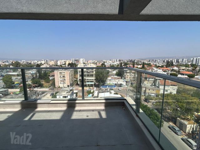 החריש 
