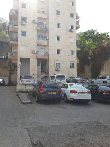 דרך יד לבנים 32