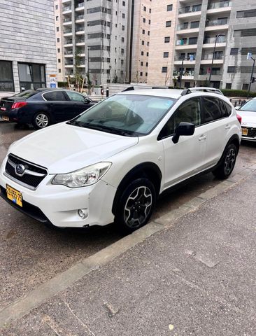מודעת רכב סובארו XV