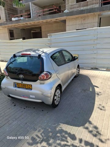 מודעת רכב טויוטה אייגו