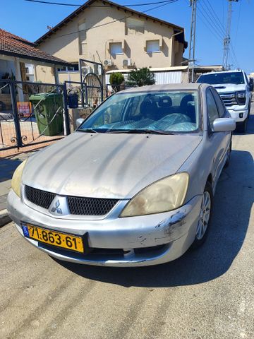 מודעת רכב מיצובישי לנסר
