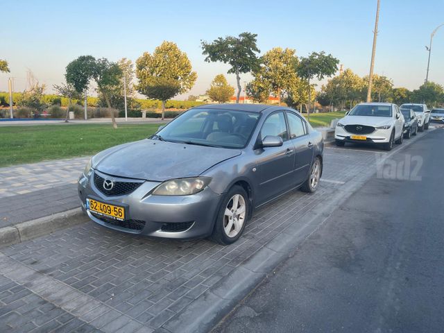 מודעת רכב מאזדה 3