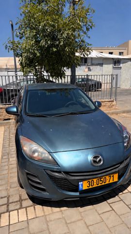 מודעת רכב מאזדה 3