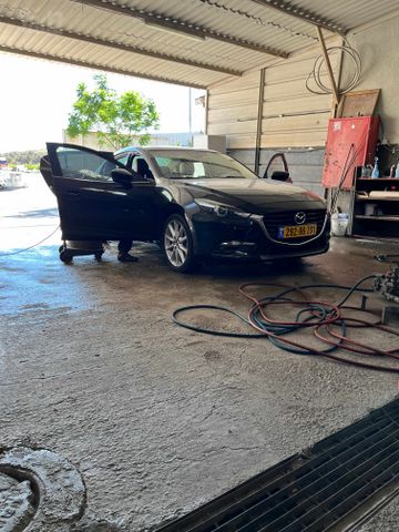 מודעת רכב מאזדה 3