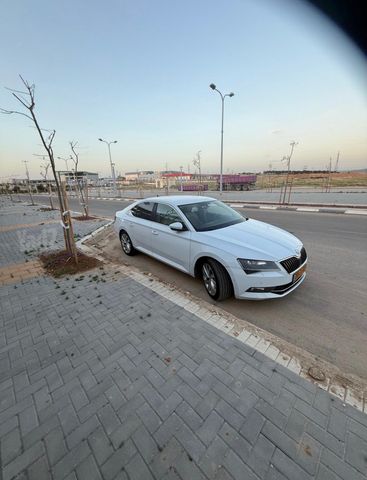 מודעת רכב סקודה סופרב