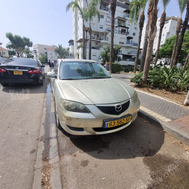 מודעת רכב מאזדה 3