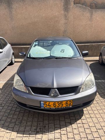 מודעת רכב מיצובישי לנסר