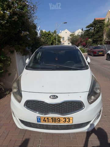 מודעת רכב קיה קארנס