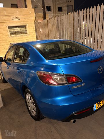מודעת רכב מאזדה 3