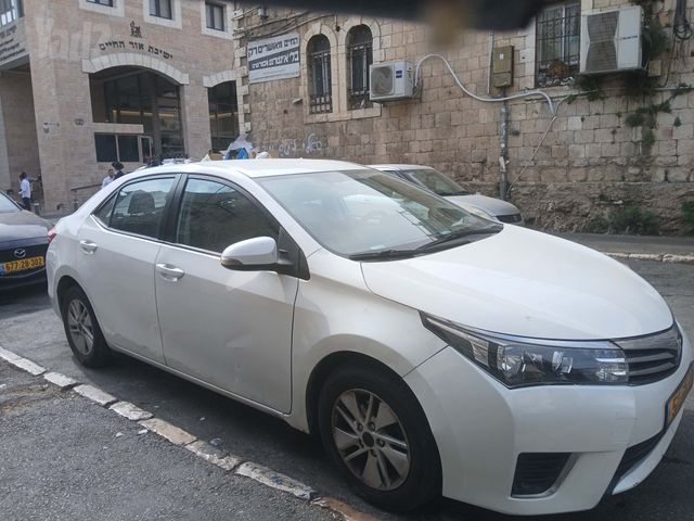 מודעת רכב טויוטה קורולה