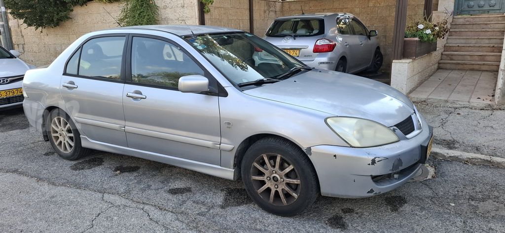 מודעת רכב מיצובישי לנסר