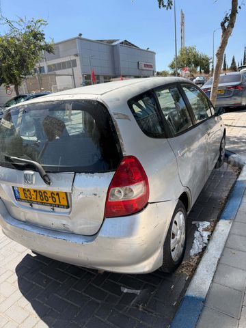 מודעת רכב הונדה ג'אז