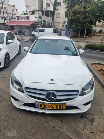 מודעת רכב מרצדס-בנץ C-class