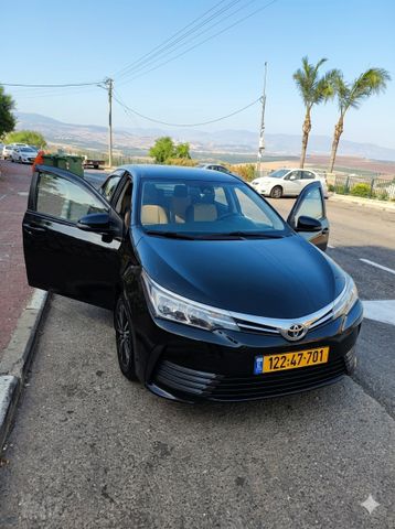 מודעת רכב טויוטה קורולה
