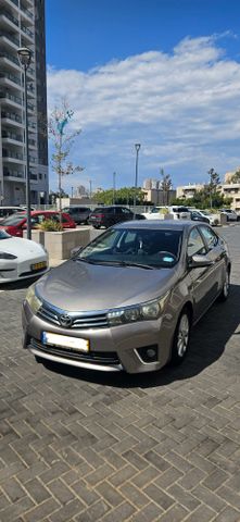 מודעת רכב טויוטה קורולה