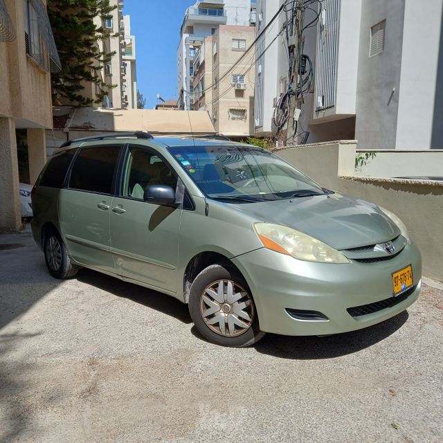 מודעת רכב טויוטה סיינה