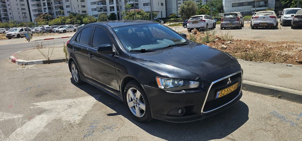 לנסר Limited אוט׳ האצ'בק 5 דל 1.8 (143 כ״ס)