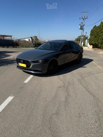 מודעת רכב מאזדה 3