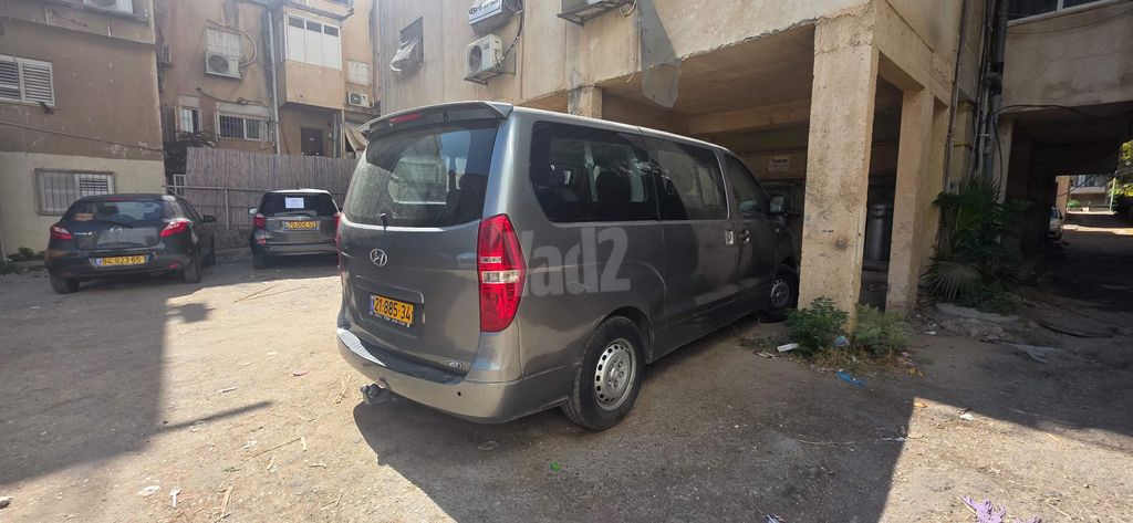 מודעת רכב יונדאי H-1 / i800
