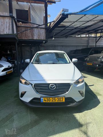 מודעת רכב מאזדה CX-3