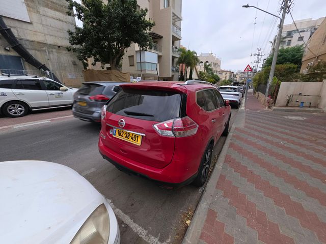 מודעת רכב ניסאן אקס טרייל