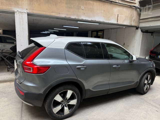 מודעת רכב וולוו XC40