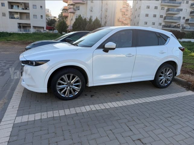 מודעת רכב מאזדה CX-5