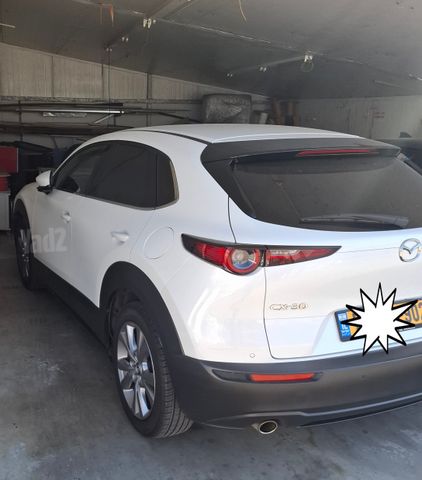 מודעת רכב מאזדה CX-30