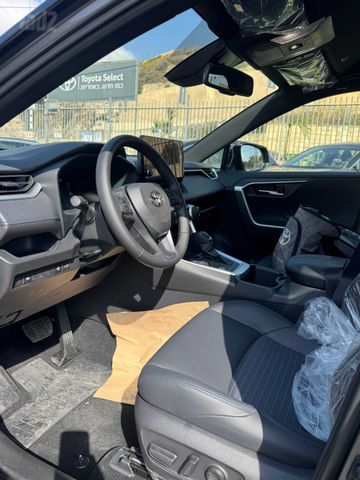 מודעת רכב טויוטה RAV4 1