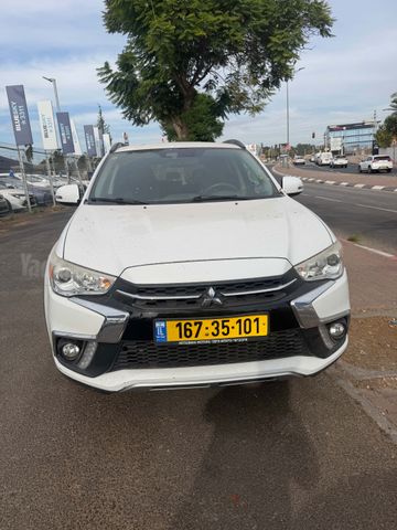 מודעת רכב מיצובישי ASX