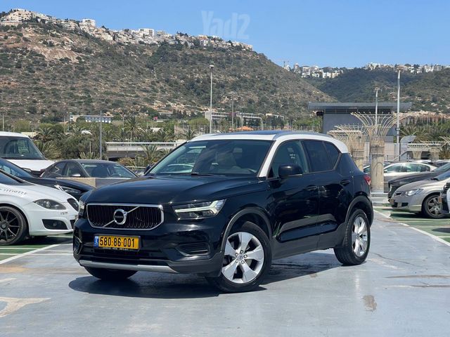מודעת רכב וולוו XC40