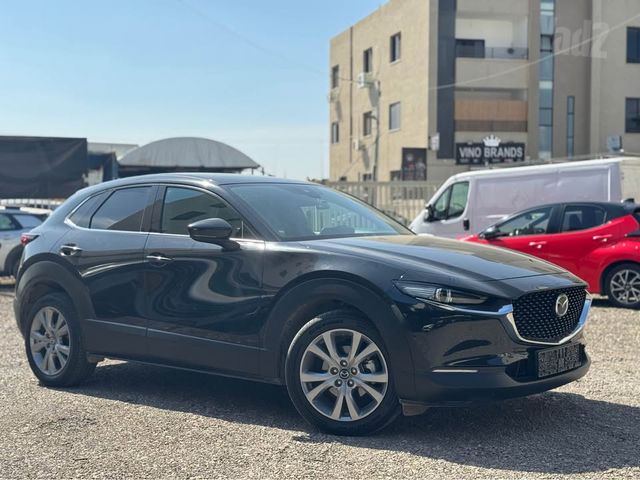 מודעת רכב מאזדה CX-30 2