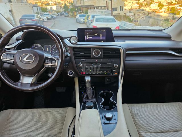 מודעת רכב לקסוס RX