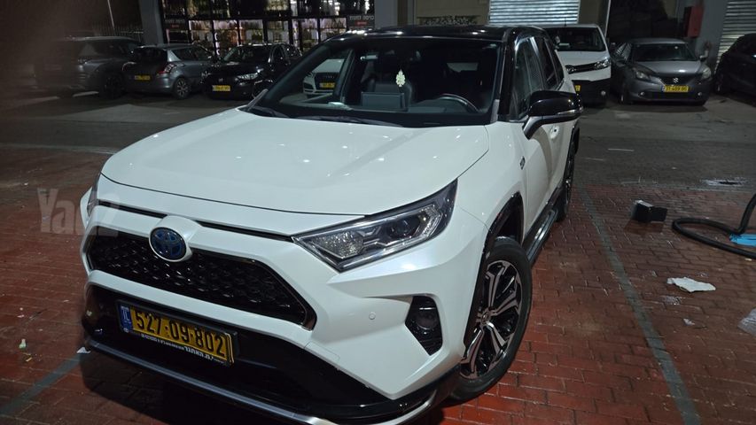 מודעת רכב טויוטה RAV4