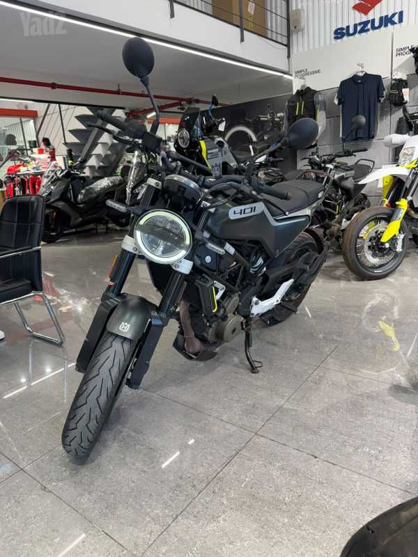 מודעת רכב הוסקוורנה SVARTPILEN 401