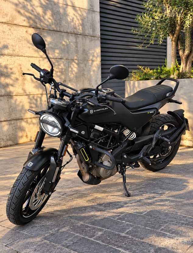 מודעת רכב בנלי TRK251