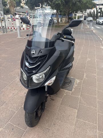 מודעת רכב סאן יאנג ג'וי רייד 200